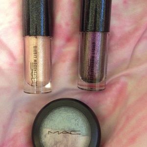 Set of 3 MAC eye shadows 2 dazzleshadow 1 shadow